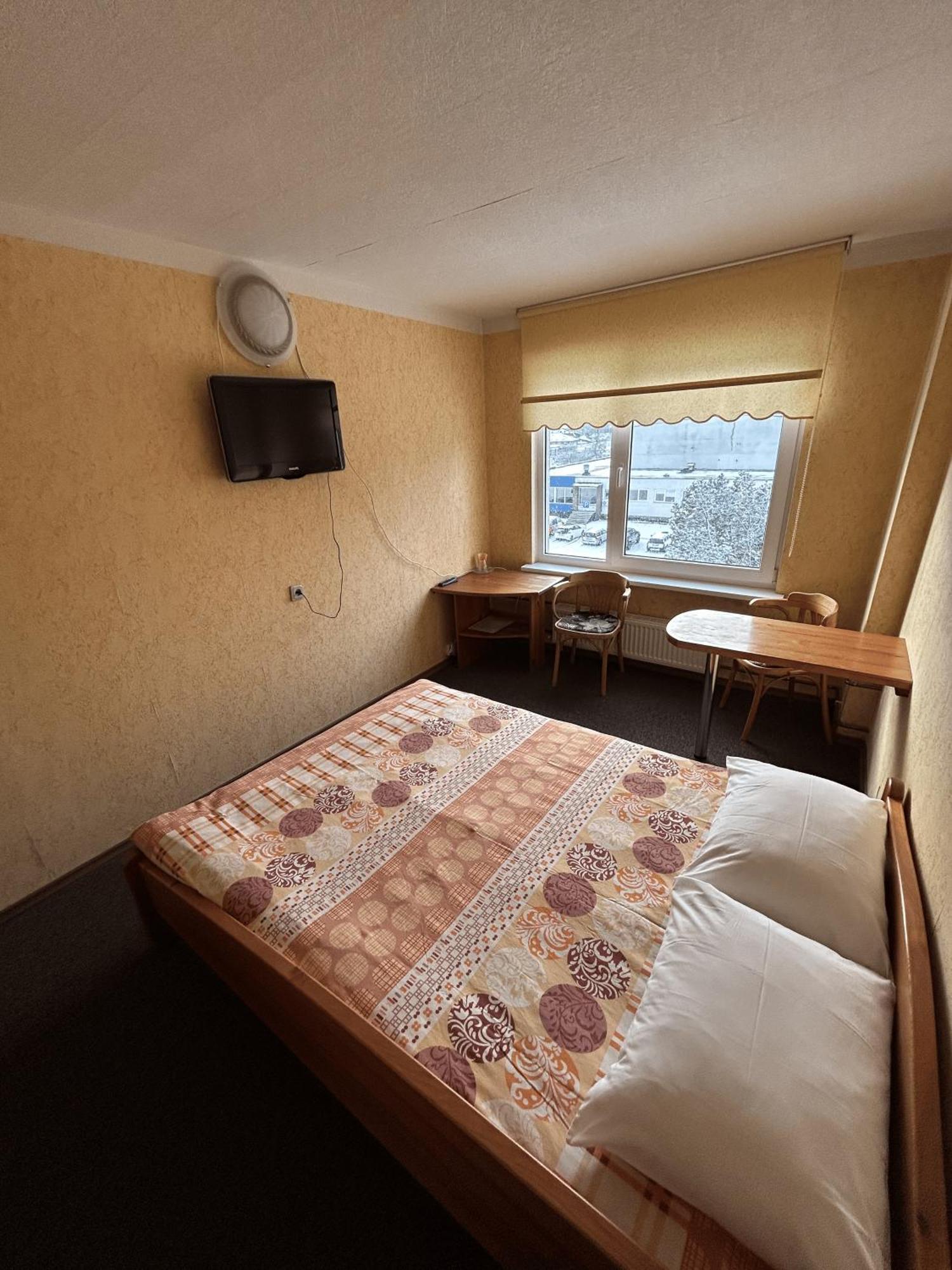 Hotel Талсі Екстер'єр фото